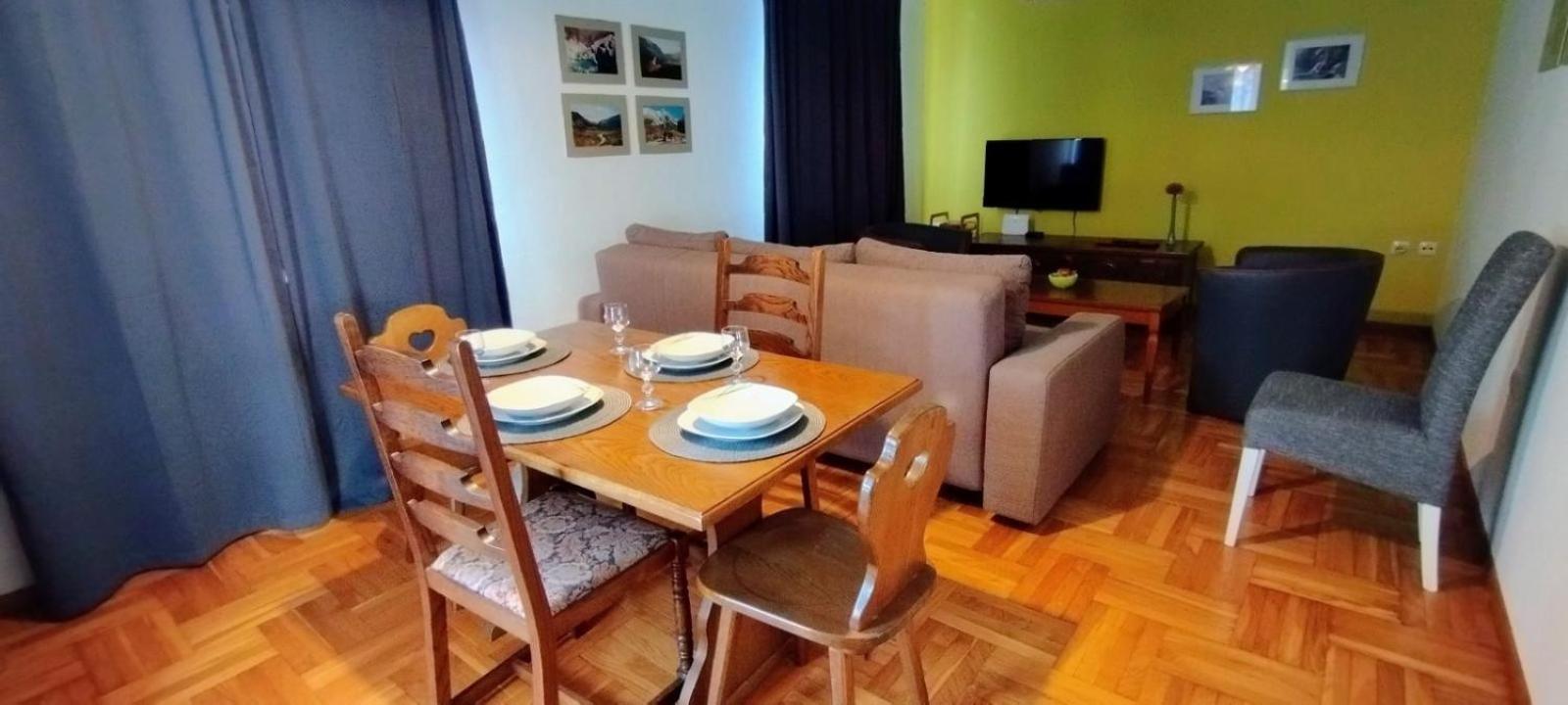 Hisa Lescer Apartment Kobarid Bagian luar foto