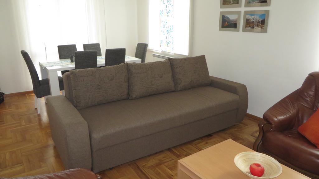 Hisa Lescer Apartment Kobarid Bagian luar foto